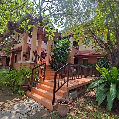 Areena Resort And Hotel Uttaradit Exterior photo