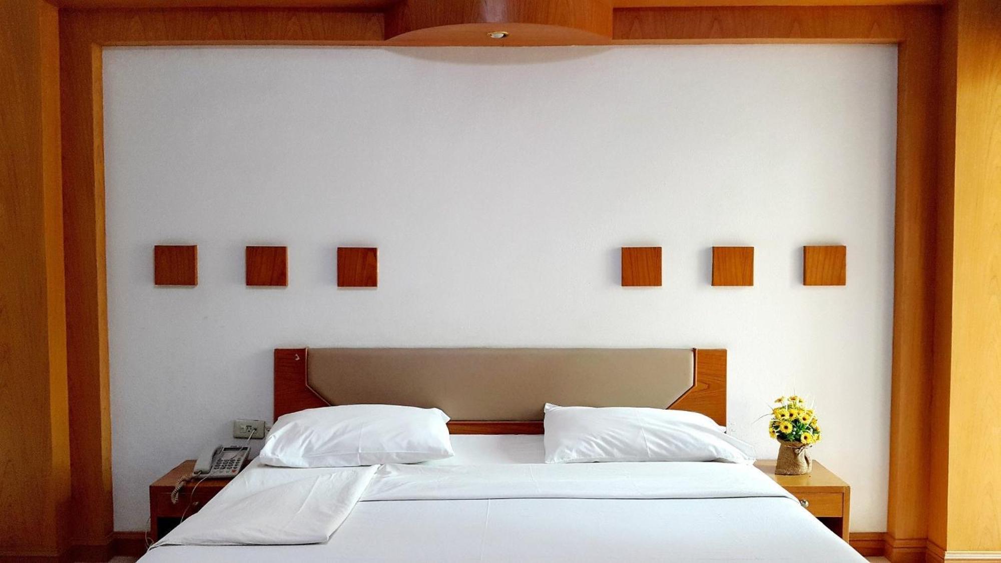 Areena Resort And Hotel Uttaradit Exterior photo